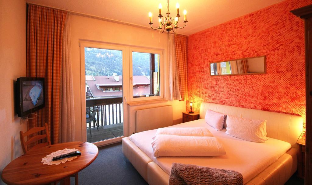 Europa Pension Tirol Fließ Exterior foto