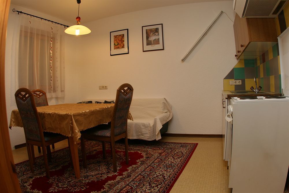 Europa Pension Tirol Fließ Exterior foto